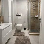 Avenija One - Free Garage Apartment